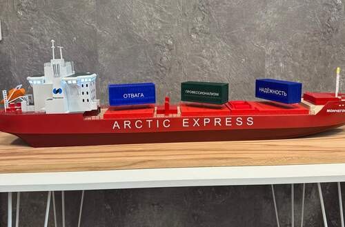 Макет судна Arctic Express, изготовленный на производстве Flystand